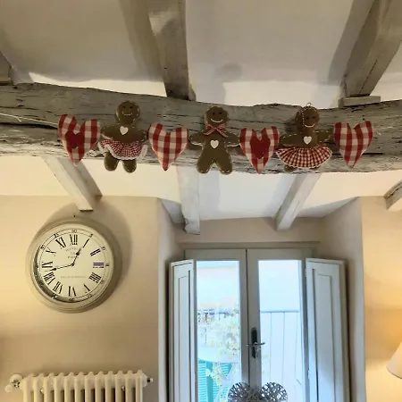 Shabby Chic House Daire